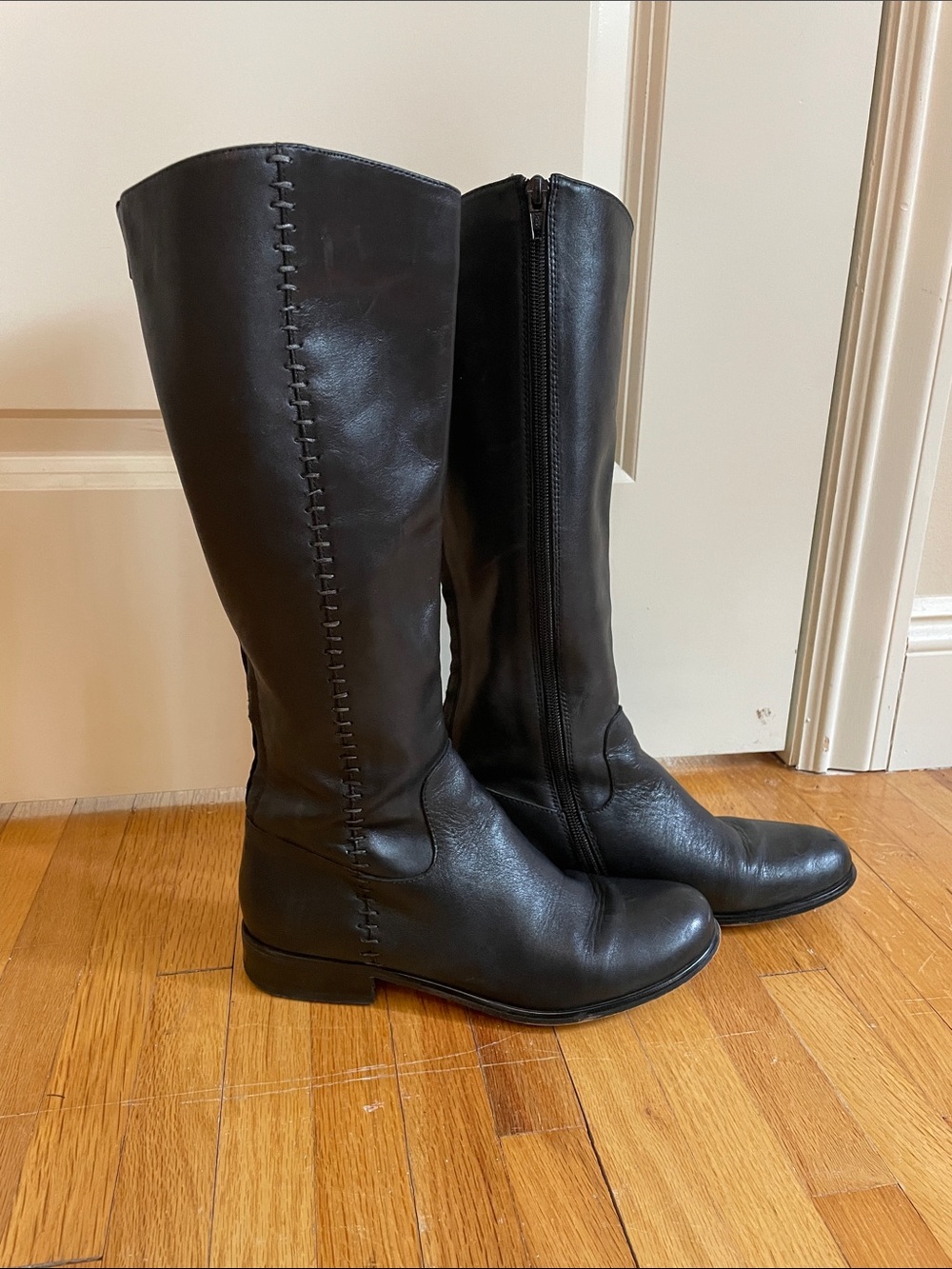 Riding style boots